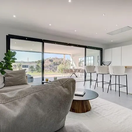 Apartment Ground Floor 2 Bedroom At Hills *